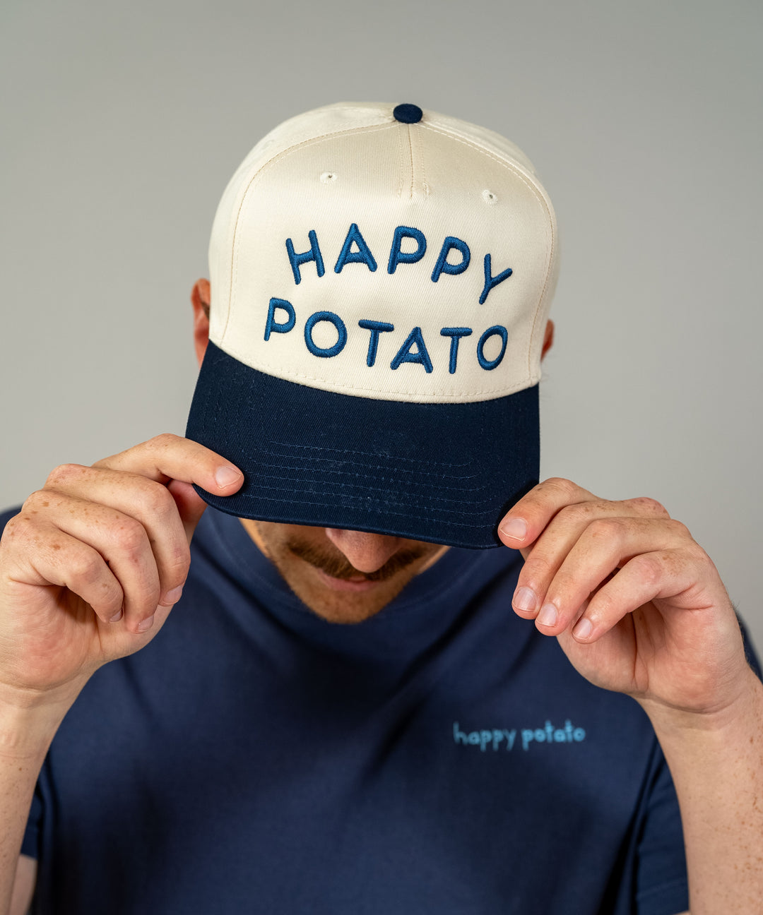 Market Hat Navy / Cream